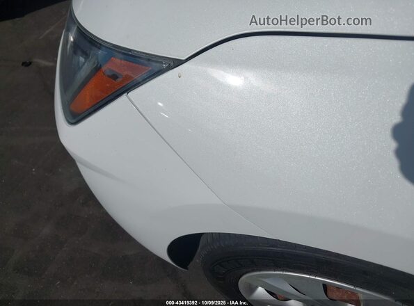 5NPD74LF1LH557138 2020 HYUNDAI ELANTRA White Вид спереду