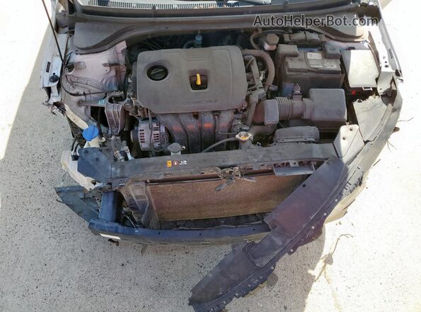 5NPD74LF6LH501101 2020 HYUNDAI ELANTRA White 
