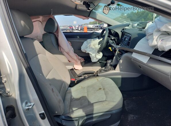 5NPD74LF9HH112315 2017 HYUNDAI ELANTRA Silver Вид салону спереду