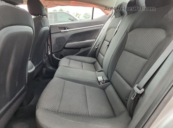 5NPD74LFXLH549832 2020 HYUNDAI ELANTRA Серебряный Вид задних сидений