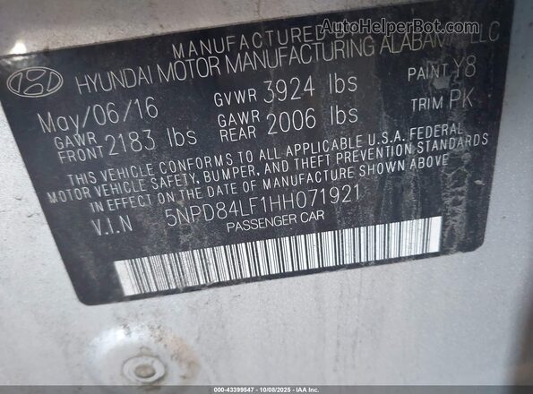 5NPD84LF1HH071921 2017 HYUNDAI ELANTRA Silver Engine compartment view