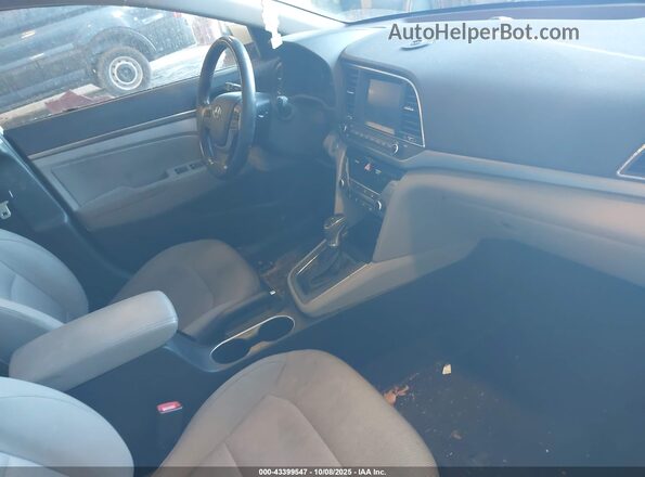 5NPD84LF1HH071921 2017 HYUNDAI ELANTRA Silver Front interior view