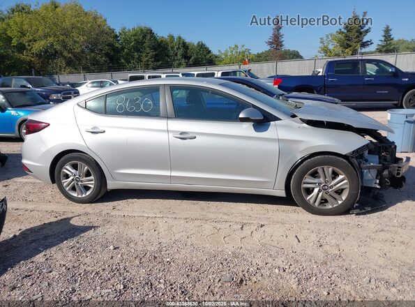 5NPD84LF1LH507434 2020 HYUNDAI ELANTRA Серебряный Вид задней части салона