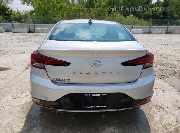 5NPD84LF1LH576107 2020 HYUNDAI ELANTRA Серебряный Вид сзади