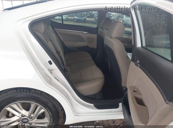 5NPD84LF4LH519089 2020 HYUNDAI ELANTRA Белый Вид задних сидений