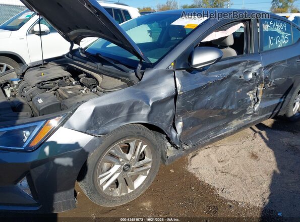 5NPD84LF5KH408288 2019 HYUNDAI ELANTRA Gray Widok z przodu