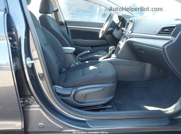 5NPD84LF6LH594585 2020 HYUNDAI ELANTRA Черный Вид салона спереди
