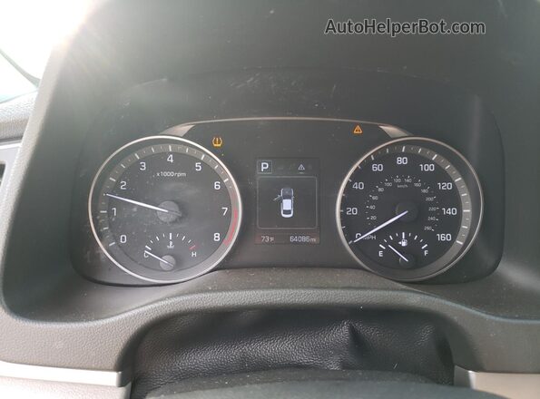 5NPD84LF7JH322821 2018 HYUNDAI ELANTRA Черный 