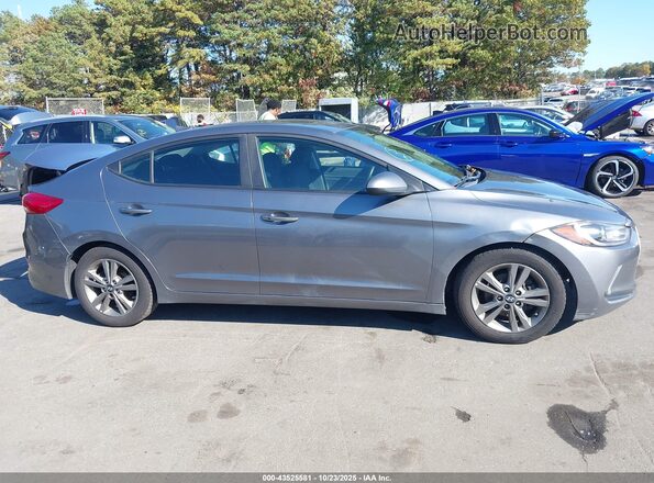 5NPD84LF8JH358355 2018 HYUNDAI ELANTRA Gray Vista interior trasera
