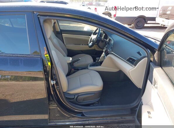 5NPD84LF8LH542097 2020 HYUNDAI ELANTRA Black წინა სალონის ხედი