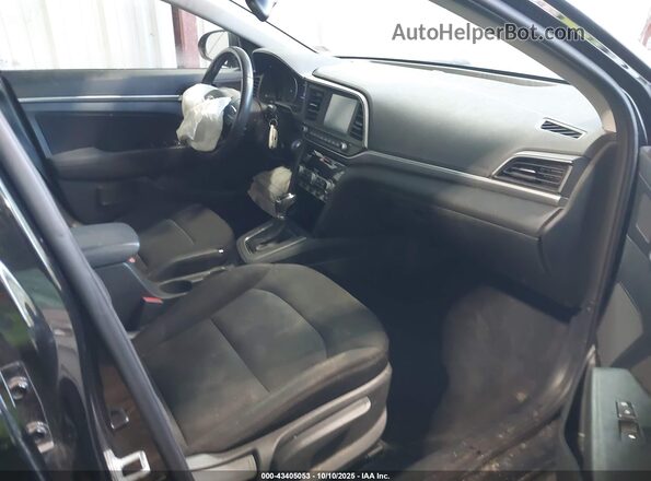 5NPD84LFXLH520585 2020 HYUNDAI ELANTRA Black Вид салону спереду