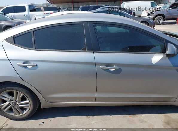 5NPD84LFXLH603160 2020 HYUNDAI ELANTRA Серебряный Вид задней части салона