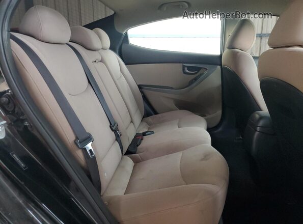 5NPDH4AE1GH724627 2016 HYUNDAI ELANTRA Black Vista de los asientos traseros