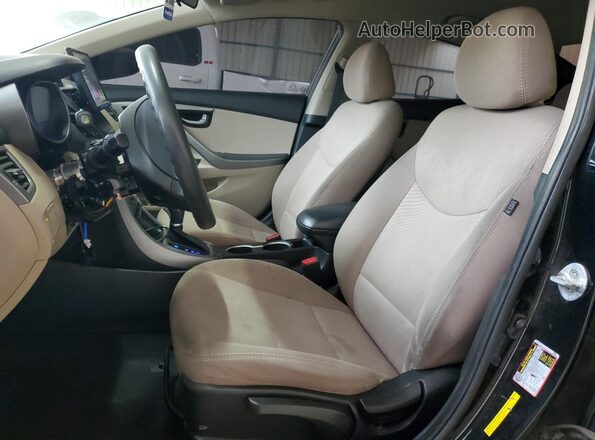 5NPDH4AE1GH724627 2016 HYUNDAI ELANTRA Black 