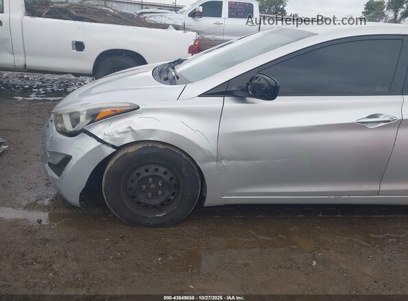 5NPDH4AE2GH725785 2016 HYUNDAI ELANTRA Silver 