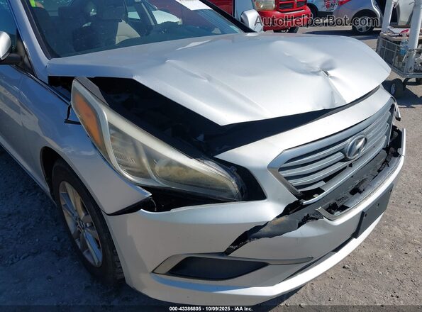 5NPE24AF4GH297345 2016 HYUNDAI SONATA Silver Widok z przodu