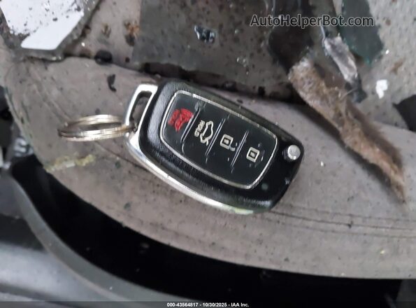 5NPE34AF1GH277065 2016 HYUNDAI SONATA White წინა პანელის ხედი