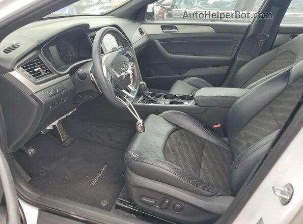 5NPE34AF7JH627693 2018 HYUNDAI SONATA White Front interior view