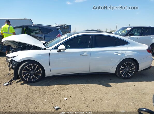 5NPEH4J28LH014774 2020 HYUNDAI SONATA White Սալոնի հետևի տեսք