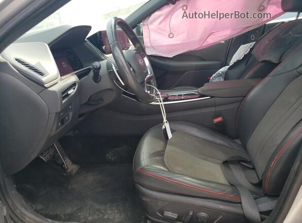 5NPEJ4J22LH034684 2020 HYUNDAI SONATA Silver Սալոնի դիմացի տեսք
