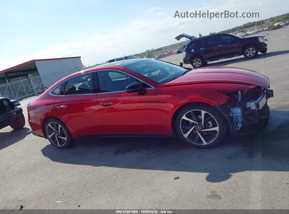 5NPEJ4J25NH137570 2022 HYUNDAI SONATA Красный Панорамный вид салона 360°