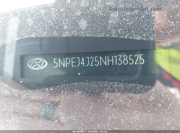 5NPEJ4J25NH138525 2022 HYUNDAI SONATA Black Vista del compartimento del motor
