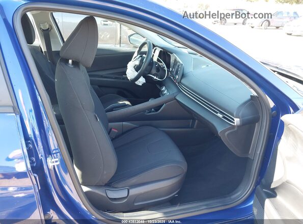 5NPLL4AG7NH078776 2022 HYUNDAI ELANTRA Blue Widok wnętrza z przodu