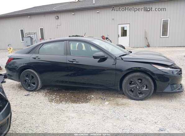 5NPLM4AG0NH054901 2022 HYUNDAI ELANTRA Black Вид задньої частини салону