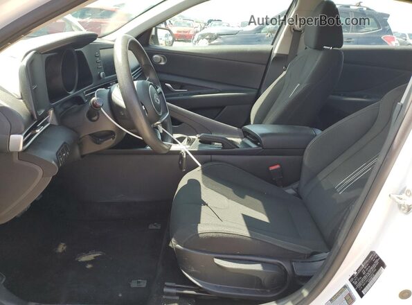 5NPLM4AG2MH029948 2021 HYUNDAI ELANTRA White Սալոնի դիմացի տեսք