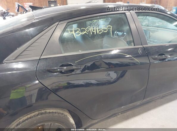 5NPLM4AG2NH071831 2022 HYUNDAI ELANTRA Black Widok z przodu