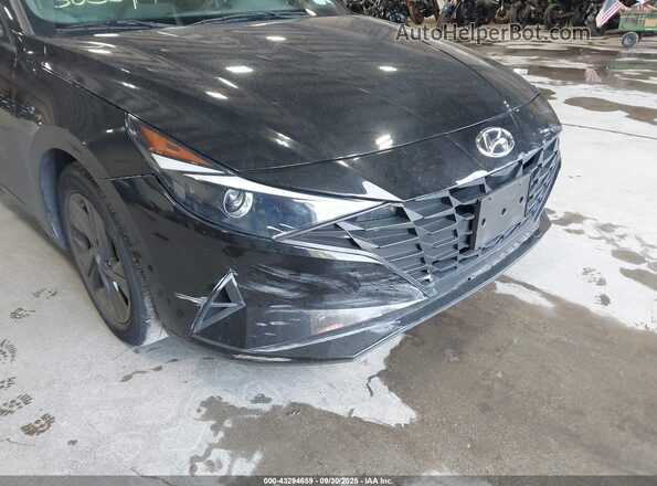 5NPLM4AG2NH071831 2022 HYUNDAI ELANTRA Black 