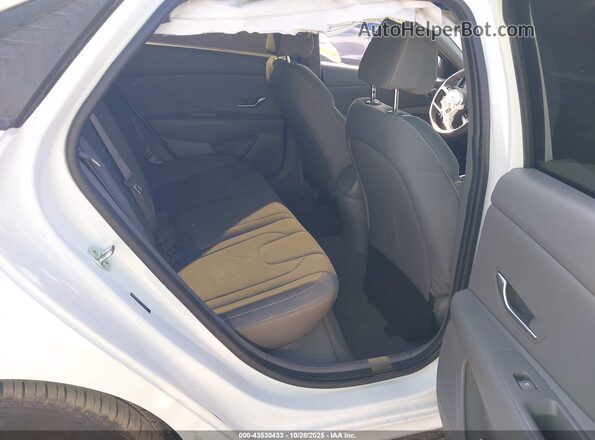 5NPLM4AG7MH012188 2021 HYUNDAI ELANTRA White VIN կոդի պիտակի տեսք