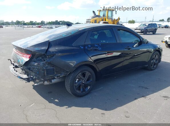 5NPLM4AG8MH018582 2021 HYUNDAI ELANTRA Black Задня права чверть