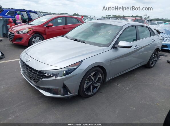 5NPLN4AG3NH058485 2022 HYUNDAI ELANTRA Silver წინა მარცხენა ხედი სამი მეოთხედიდან