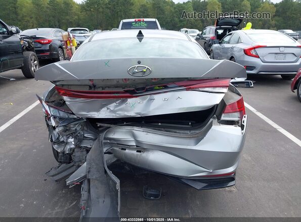 5NPLN4AG3NH058485 2022 HYUNDAI ELANTRA Silver 