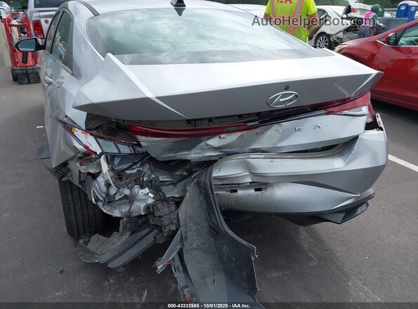 5NPLN4AG3NH058485 2022 HYUNDAI ELANTRA Silver წინა ხედი