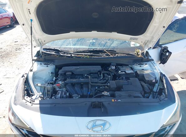 5NPLP4AG2NH074204 2022 HYUNDAI ELANTRA White Rear view