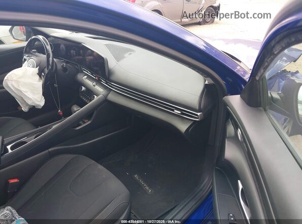 5NPLS4AG2PH090954 2023 HYUNDAI ELANTRA Blue Вид салону спереду