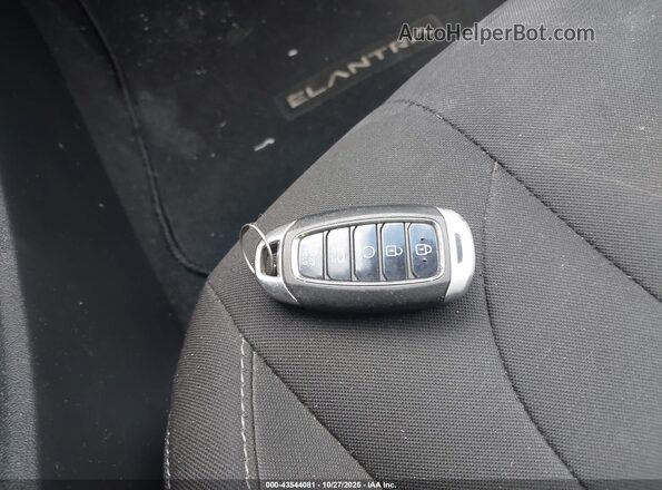 5NPLS4AG2PH090954 2023 HYUNDAI ELANTRA Blue Вид панелі приладів