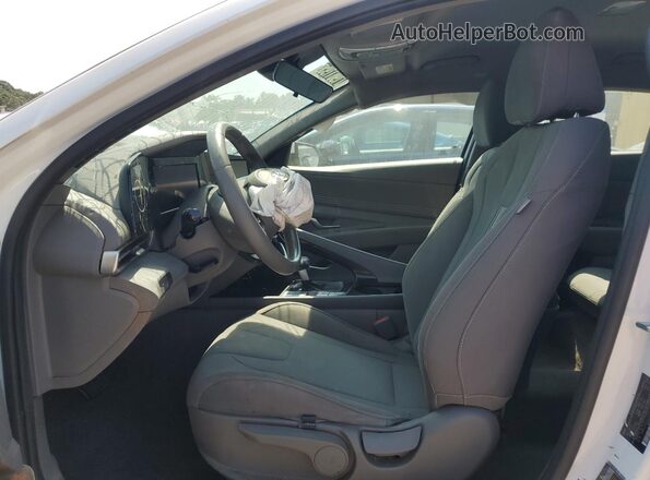 5NPLS4AG5MH029867 2021 HYUNDAI ELANTRA White 