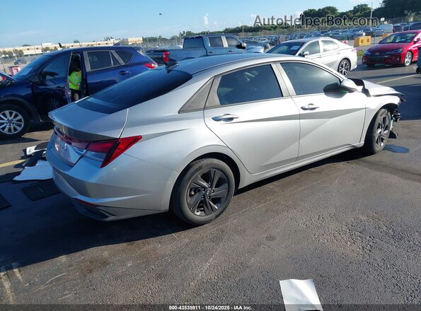 5NPLS4AG6NH076360 2022 HYUNDAI ELANTRA Silver Trasero derecho