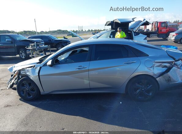 5NPLS4AG6NH076360 2022 HYUNDAI ELANTRA Silver 