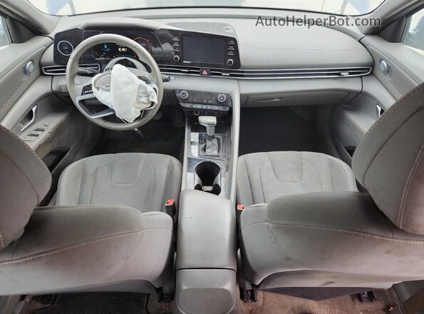 5NPLS4AG8NH060208 2022 HYUNDAI ELANTRA Blue Widok deski rozdzielczej