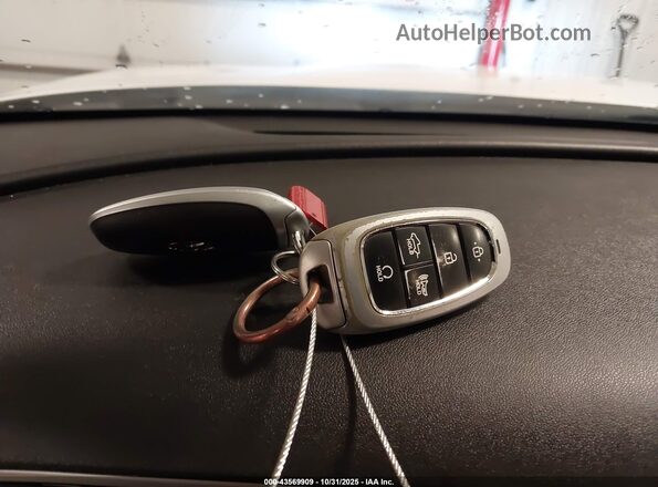 5NTJCDAE1NH037972 2022 HYUNDAI SANTA CRUZ White Առջևի վահանակի տեսք