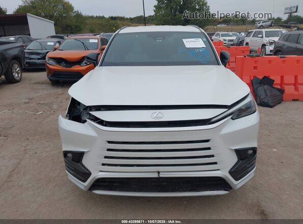 5TDABAB67SS009302 2025 LEXUS TX 500H White Вид щитка приладів
