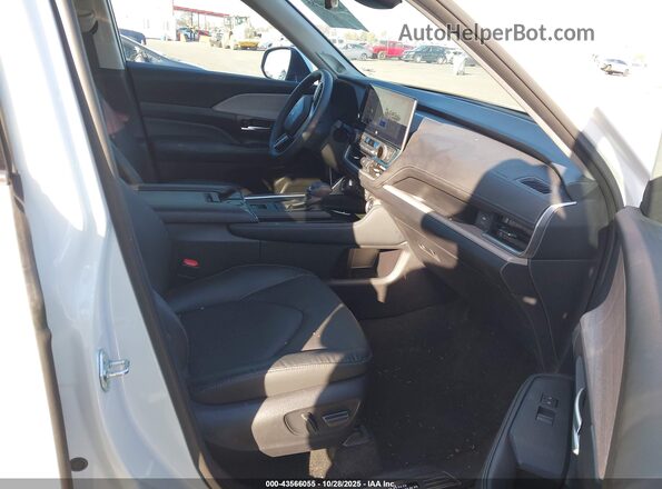 5TDACAB50SS050410 2025 TOYOTA LIMITED White Սալոնի դիմացի տեսք