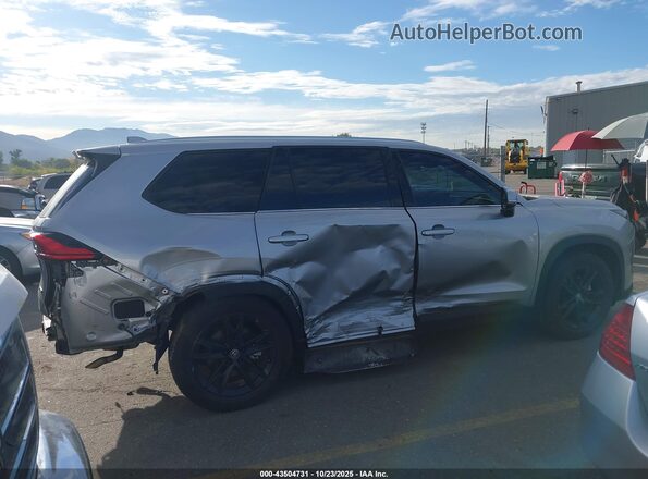 5TDACAB55RS018028 2024 TOYOTA LIMITED Silver Widok wnętrza 360 stopni
