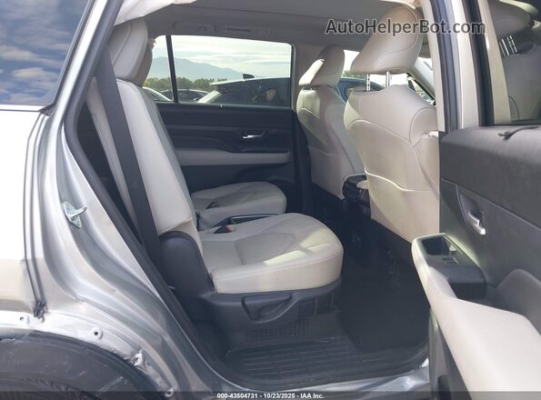 5TDACAB55RS018028 2024 TOYOTA LIMITED Silver Widok naklejki z numerem VIN