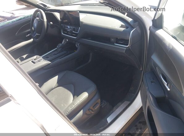 5TDACAB55SS064562 2025 TOYOTA HIGHLANDER HYBRID White Front interior view