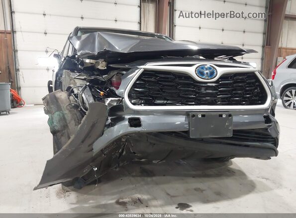 5TDBBRCH3PS589867 2023 TOYOTA LE Gray Widok z przodu